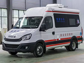 依維柯移動式疫苗接種車，可下鄉(xiāng)鎮(zhèn)